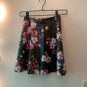 Brand new! Express leather mini skirt, size 6.